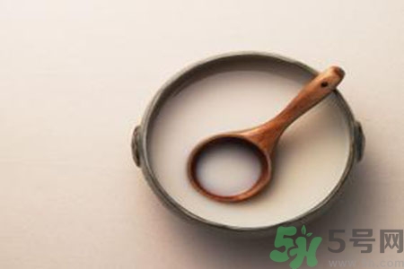 米酒有黑點(diǎn)是怎么回事？米酒有黑點(diǎn)能喝嗎？