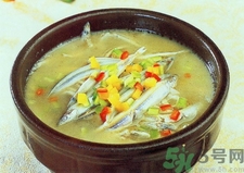 煲湯用冷水還是熱水?煲湯用開(kāi)水還是冷水?