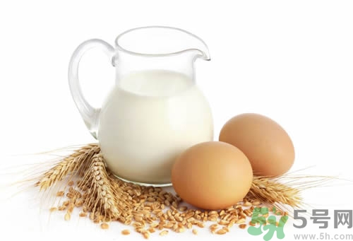 懷孕一個(gè)月吃什么對(duì)胎兒好？懷孕一個(gè)月的癥狀？