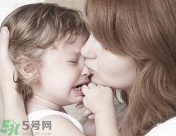 孩子性格內(nèi)向懦弱怎么辦？孩子性格內(nèi)向懦弱的原因？