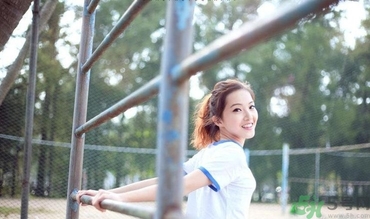 13歲女生平胸怎么辦？13歲女生平胸正常嗎？