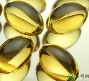魚肝油可以補鈣嗎？魚肝油可以和鈣片一起吃嗎？