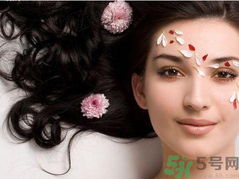 為什么秋季季容易脫發？秋季脫發嚴重怎么辦？