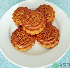 血糖高的人可以吃月餅嗎？血糖高的人怎樣吃月餅？