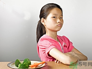 寶寶挑食不愛吃飯怎么辦？寶寶挑食怎么辦？