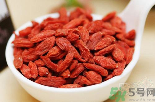 枸杞發(fā)黑能吃嗎？枸杞發(fā)黑是怎么回事？
