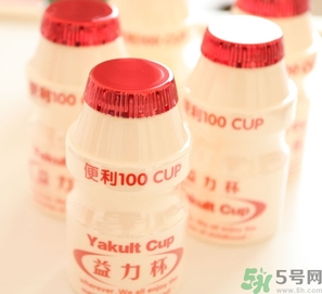 養樂多是哪個國家的？養樂多和益力多有什么區別？