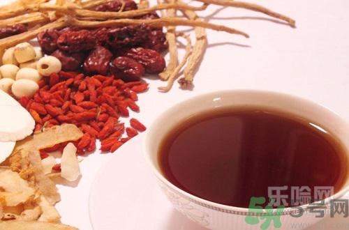 黃芪當歸可以泡水喝嗎？黃芪當歸泡水喝有什么功效？
