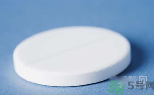 鈣片可以空腹吃嗎？鈣片空腹吃好嗎？