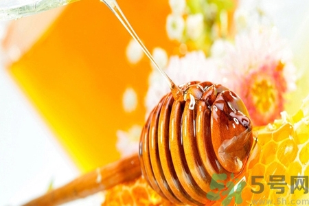 ?蜂蜜怎么吃才有營(yíng)養(yǎng)？蜂蜜的鑒別方法是什么？