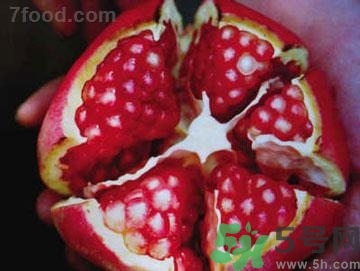石榴里面發(fā)黑能不能吃？石榴發(fā)黑怎么辦？