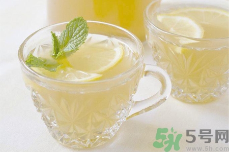 檸檬水是堿性食物嗎？檸檬水是酸性還是堿性？