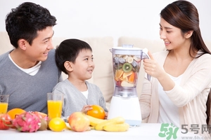 蘋(píng)果和火龍果哪個(gè)減肥？蘋(píng)果和火龍果可以一起榨汁嗎？