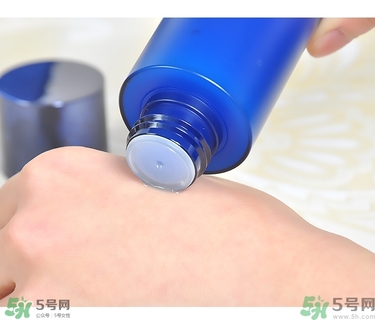 ahc水乳好用嗎？ahc水乳怎么樣？