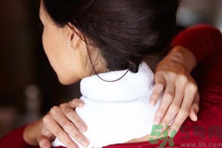 落枕脖子疼怎么辦？落枕和頸椎病區別
