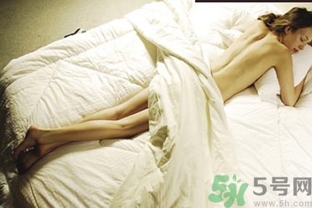 哪些女性不宜裸睡？女人裸睡的七大好處
