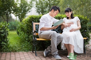 科學(xué)的胎教方法有哪些？怎么胎教培養(yǎng)聰明寶寶？