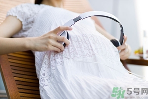 科學(xué)的胎教方法有哪些？怎么胎教培養(yǎng)聰明寶寶？