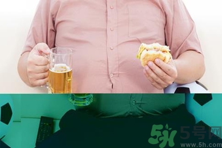 晚上不吃飯真的能減肥嗎？不吃晚飯的危害有哪些？