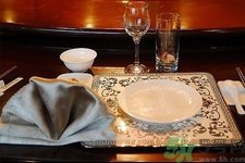 開水燙餐具能消毒嗎？高溫能消毒餐具嗎？