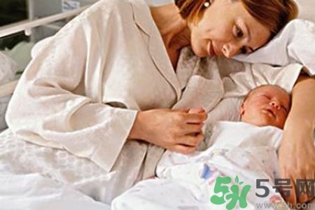 秋天怎么坐月子？秋天坐月子需要注意什么？