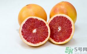 柚子發紅能吃嗎？柚子變紅還能吃嗎？