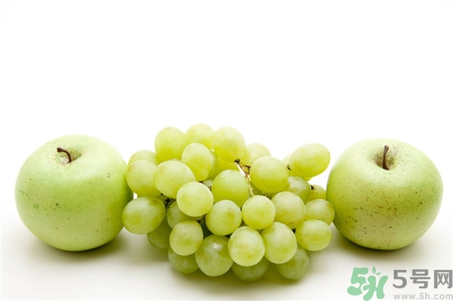 葡萄和蘋果可以一起吃嗎？葡萄和蘋果可以一起榨汁嗎？