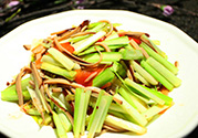 韭黃是蒜黃嗎？韭黃和蒜黃的區(qū)別？
