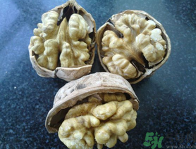 新鮮核桃能冷凍嗎？新鮮核桃能放冰箱嗎？