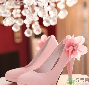 結婚可以穿粉色嗎？結婚可以穿粉色婚紗嗎？
