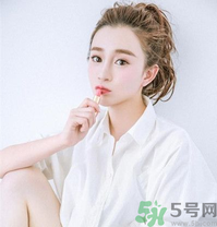 皮膚不白的人染什么顏色的頭發？頭發顏色怎么選擇？