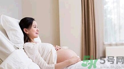 臨產(chǎn)有什么預(yù)兆？臨產(chǎn)怎么樣緩解疼痛？