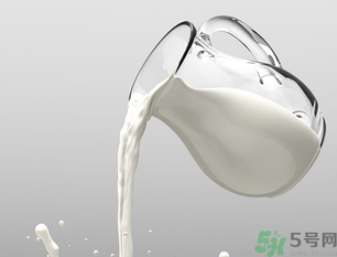 牛奶和鮮棗能一起吃嗎？鮮棗能和牛奶一起吃嗎？