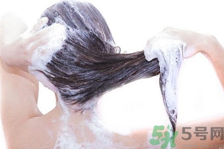掉頭發和洗發水有關系嗎？掉頭發用什么洗發水好？