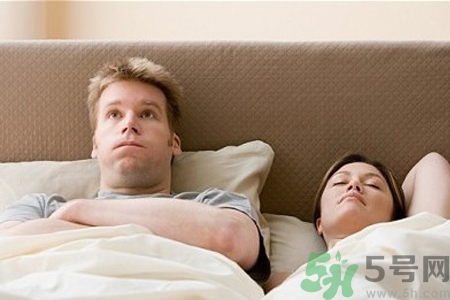 落枕晚上怎么睡覺好？落枕后怎么睡覺？