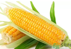 玉米沒煮熟能吃嗎？沒煮熟的玉米能吃嗎？