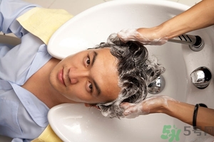 掉頭發用白醋洗頭好嗎？掉頭發用醋洗好嗎？