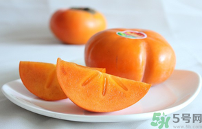 脆柿子可以直接吃嗎？柿子可以直接吃嗎？