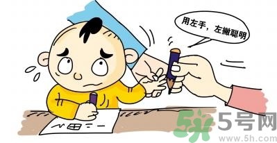 孩子左撇子怎么辦？孩子左撇子需要糾正嗎？