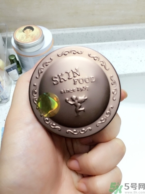 思親膚和自然樂園哪個(gè)好？skin food和自然樂園哪個(gè)好用？