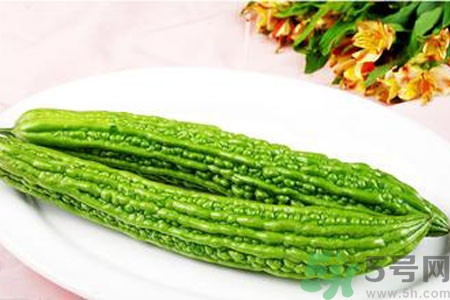 苦瓜吃多了會(huì)怎么樣？苦瓜吃多了會(huì)中毒嗎？