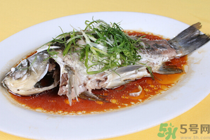 鯽魚(yú)死了一夜能吃嗎？鯽魚(yú)死了一天能吃嗎？