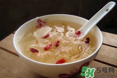 銀耳紅棗湯能天天吃嗎？銀耳紅棗湯每天吃有什么好處？