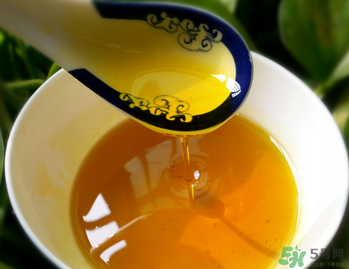 菜籽油好還是花生油好？菜籽油和花生油哪個好？