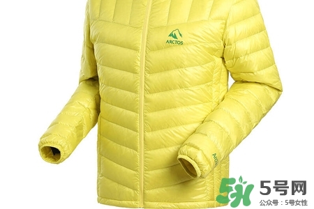 羽絨服白鴨絨好還是灰鴨絨好？羽絨服白鴨絨和灰鴨絨的區別