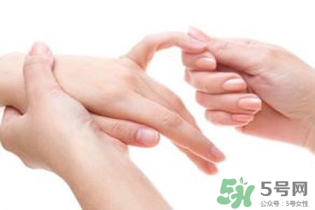 冬天洗衣服手冷怎么辦？教你洗衣不傷手的6妙招