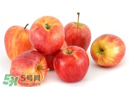 寶寶吃蘋果泥要蒸熟嗎？寶寶吃蘋果泥有什么好處？