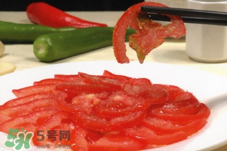 冬天可以吃涼拌西紅柿嗎？有些人不宜吃涼拌西紅柿