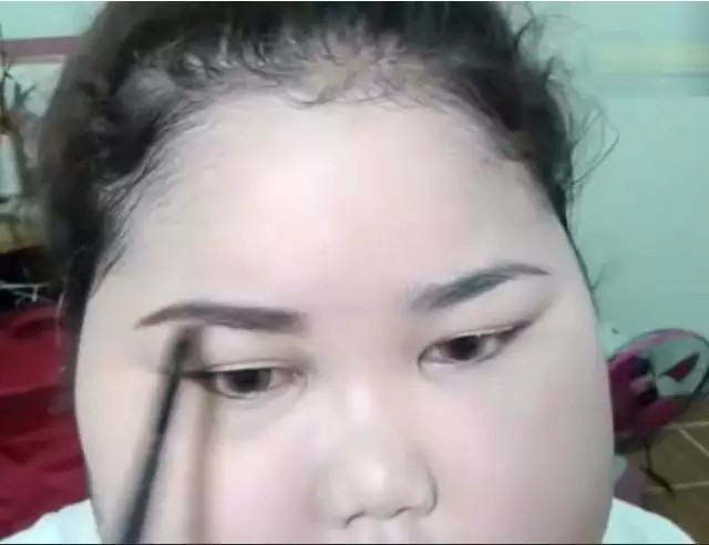 臉胖怎么化妝好看？臉大怎么化妝好看