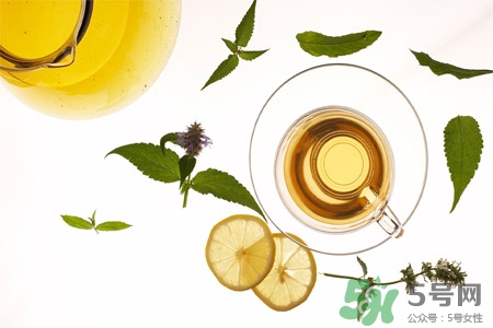 口含茶葉能治口臭嗎？口含茶葉有什么作用？
